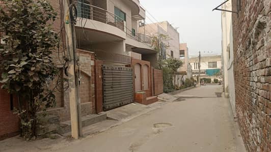 opar wala portion available hai kiraya 28000