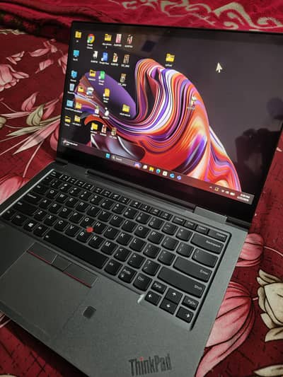 lenovo carbon x1  8gb 256gb core i7 8th gen