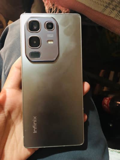 Infinix note 50 8+5gb ram 256 memory