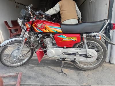 Good condition motorcycle for sale in gujrat