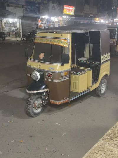 “For Sale: 2019 Model Auto Rickshaw – Excellent Condition”  Price:
