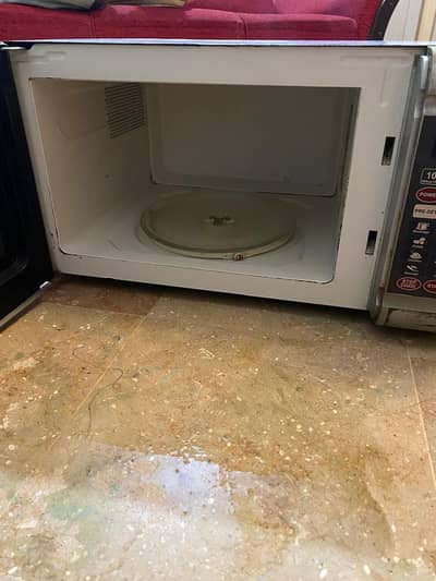 Dawlance microwave oven
