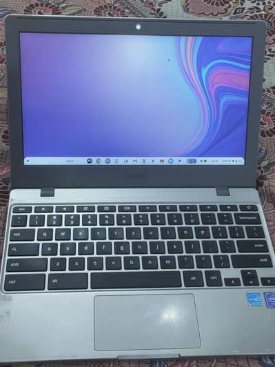 SAMSUNG CHROMEBOOK URGENT SELL