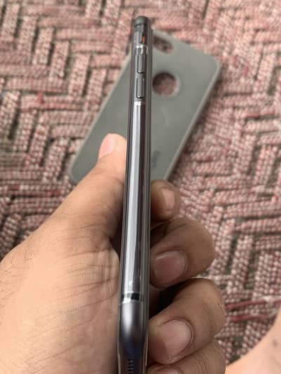 iPhone 8 non pta 64 Gb urgent sale serious buyer contact me