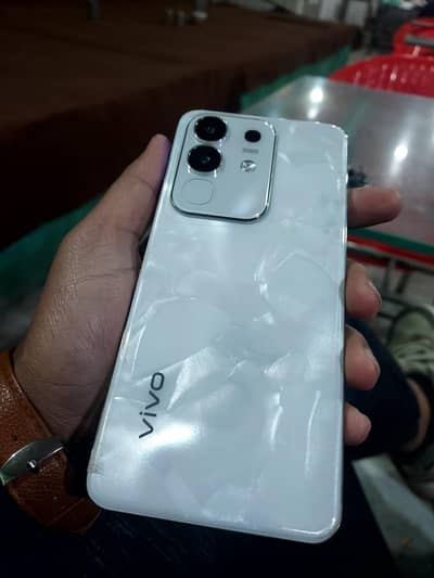 VIVIY29 6/128 9 MONTH VARRENTY BAKI HAN 10BY10 HAN PHONE