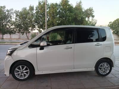 DAIHATSU MOVE CUSTOM G ) 2013 model 2017 registration.