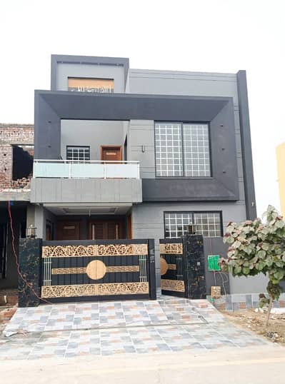 5 Marla Facing Park Ultra Modern House For Sale Bahria Nasheman Lahore