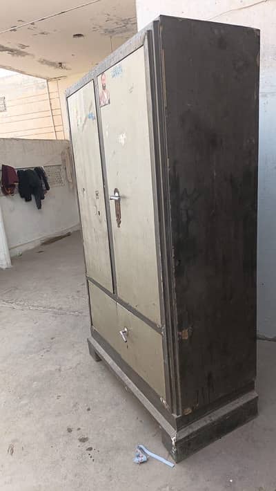 Iron Almari for sale