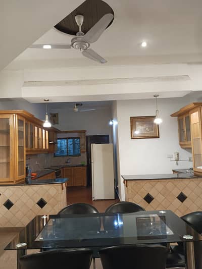 Phase 4 AA Block Used House 4 Bedrooms Elegant Bungalow Available