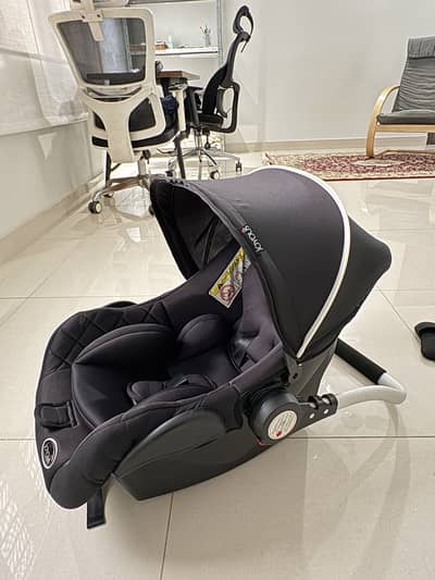 Baby Carry Cot / Infant Car Seat