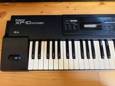 The Roland XP-10 i