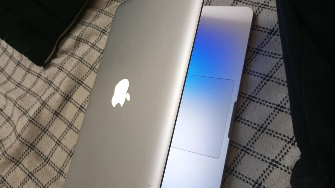 MacBook pro 1