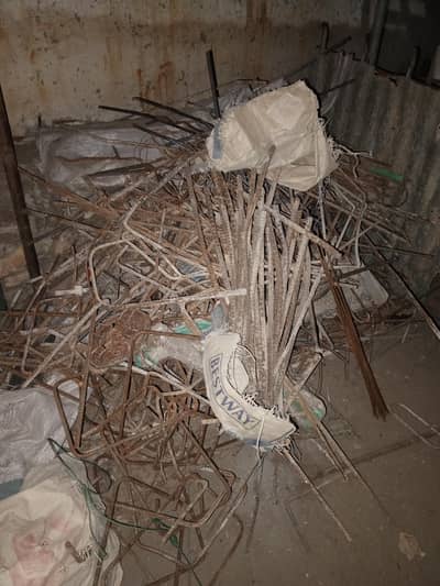 میں کباڑ کا کام کرتا ہوں