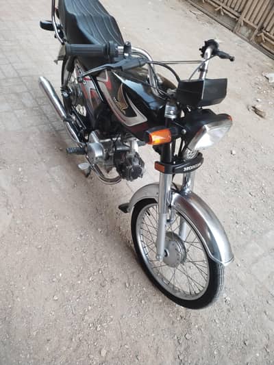 Honda cd70 2025  ( 0.319. 049.25. 65 )