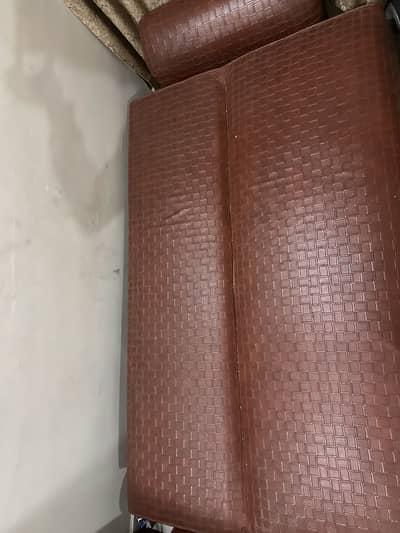 Sofa bed bilkul new jesa ha bht kam use hota ha