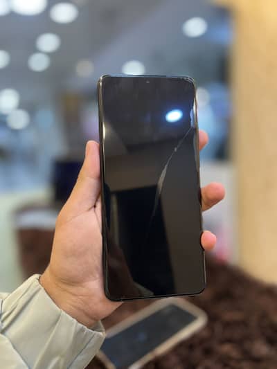 Samsung S20 ultra Non pta…. 12/128  read dec……