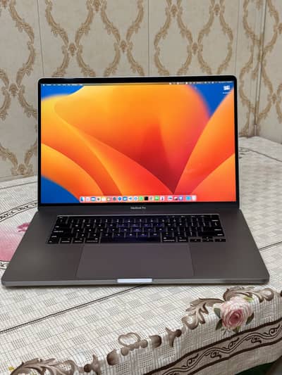 MacBook Pro 16-inch (2019 model) | 1TB SSD | 16GB RAM | 4GB AMD GPU