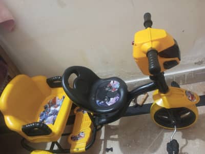 Baby dubble sitting cycle almost in new condition