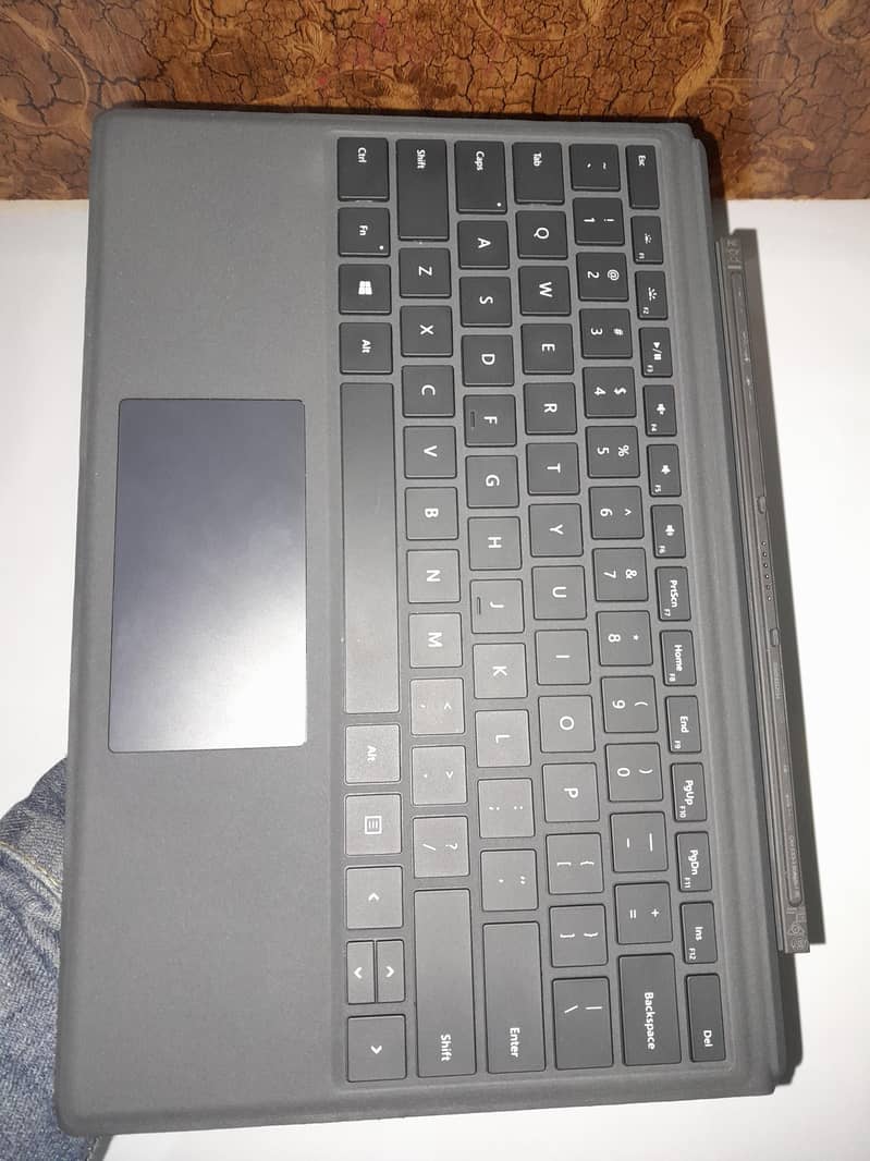 Mircosoft Surface book 1