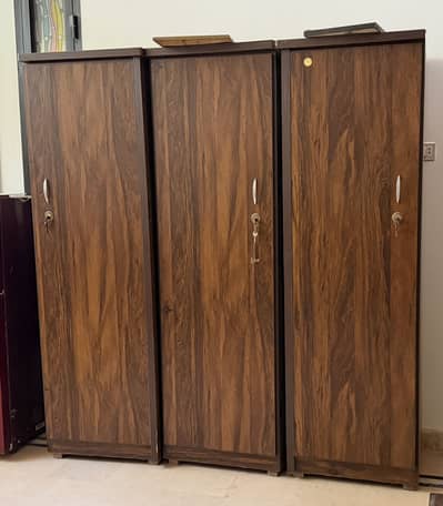 3 Door Wardrobe | Slightly Used