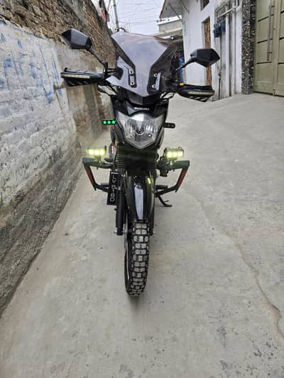 Suzuki Gr150 Black