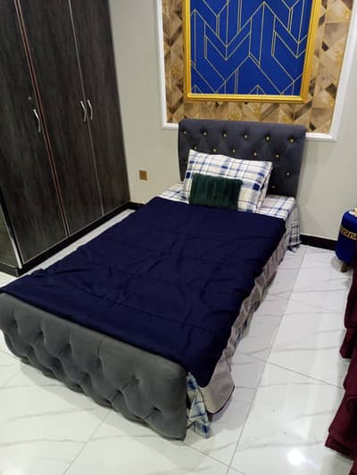 velvet POSHISH single bed in gray color wooden 10/10 condition custom