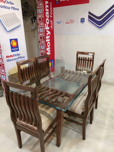 Dining Table//Solid Wooden Dining table//4,6 To 8 Dining Table