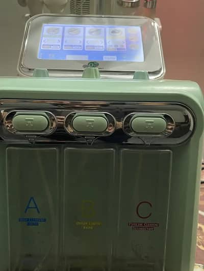 Hydra Facial 7 in 1