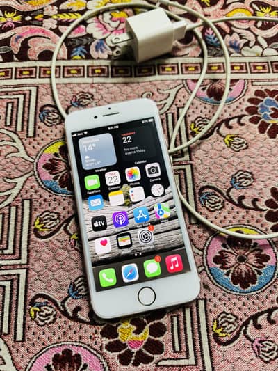 Iphone 7 128GB PTA Approved