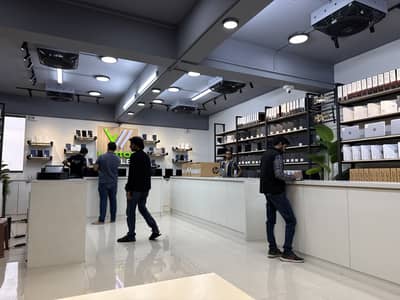 Laptop Sales counter dealing laptop experience must required job