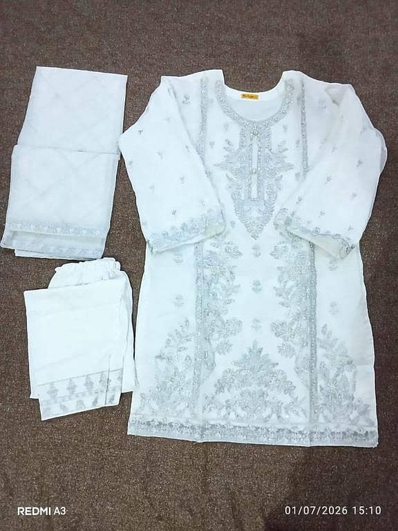 Premium White 3-Piece Chiffon Suit with Silver Zari Embroidery and Mirror Work for Weddings and Formal Events