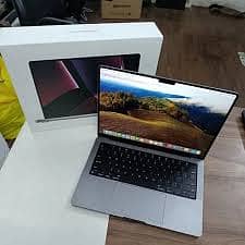 Apple MacBook Pro M2 Clean Look, Fast Use