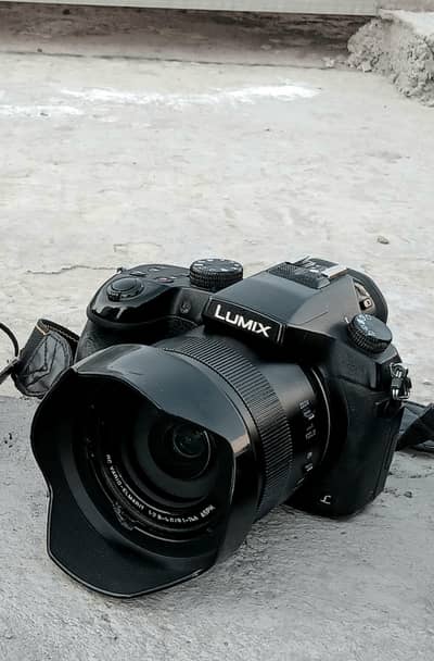 Lumix Fz 1000