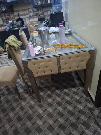 Dinning Table with 6 Chairs and 11 MM Mirror