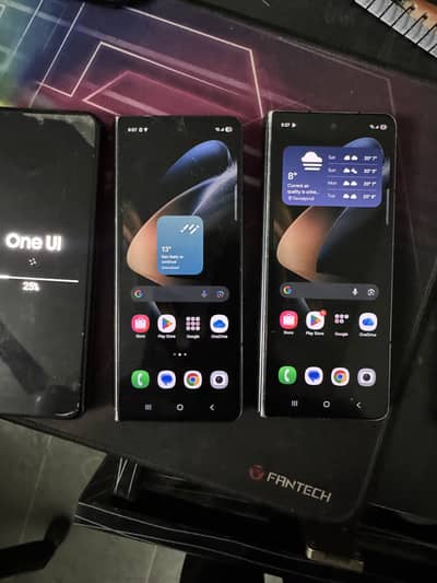 Samsung Z Fold 4 Read Add!