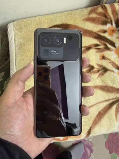 11 ultra Brand New with box 12/256 Gb