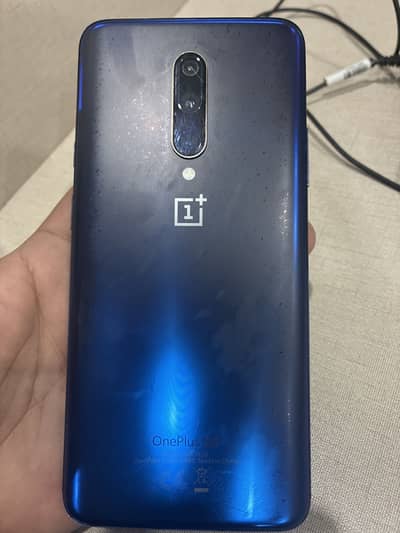 Box/Charger(8GB,256GB)