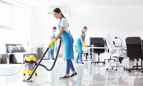 female supervisor