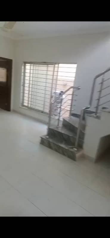 Precinct 10A Road 5 neat and clean villa available for rent 03135549217