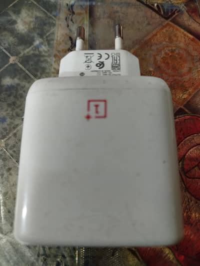 1+ one plus mobile charger