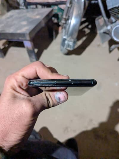 sony zx3 use condition 10by8 non pta scren dot all ok ram 4 room 64