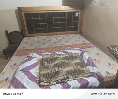 I'm selling my bed with mattress