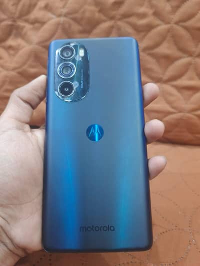 Moto Edge 30 Pro (Non PTA) Good Condition whatts app 03702302177