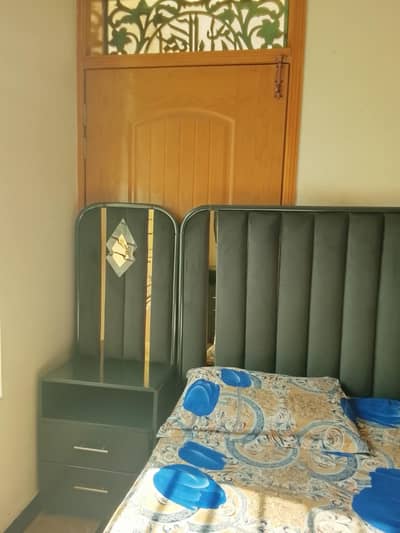 bed set new condition without metress