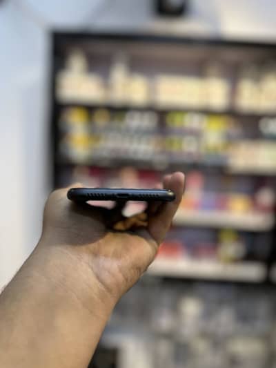 Iphone 11 factory unlock