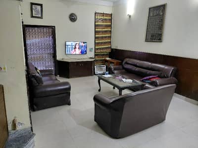 Corner 10 Marla House Available For Sale