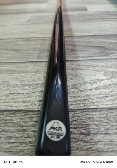 MKR ULTIMATE CUE plus ALMUNIUM ENGLISH CASE