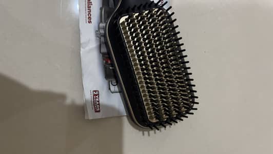 Brand New Westpoint Electric Hair Straightener Brush – Imtiaz Warranty