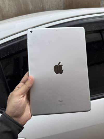 iPad 7th Generation 128 GB