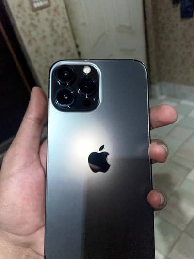 I phone 13 pro max 256 GB, 97% Health